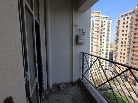 4-room apartment, 126 m², 28 May: 400 000 ₼ 3