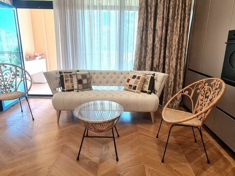 Аренда: 4-комнатная квартира, 180 м², 28 May: 5 000 ₼/мес 3