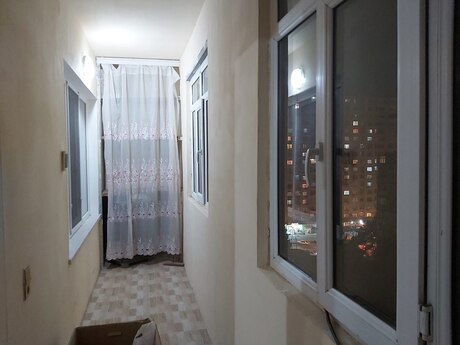 3-room apartment for rent, 80 m², Həzi Aslanov: 550 ₼/mo 4