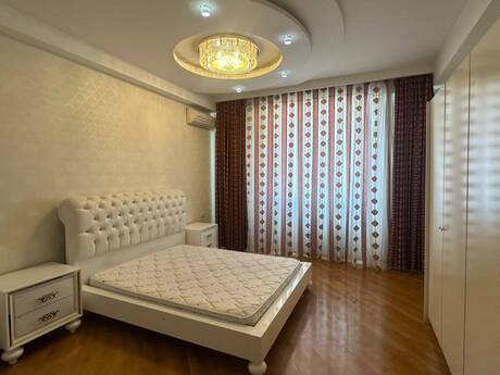 4-room apartment for rent, 235 m², 28 May: 2 000 ₼/mo 5