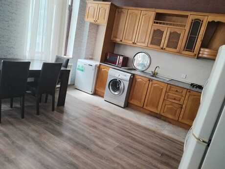 Аренда: 4-комнатная квартира, 180 м², Səbail: 2 100 ₼/мес 5