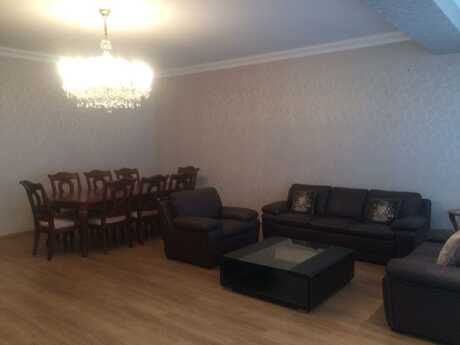 Kirayə 3 otaqlı mənzil, 160 m², Nizami: 2 200 ₼/ay 2