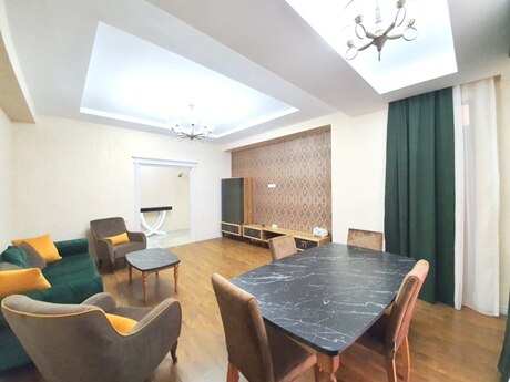 3 otaqlı mənzil, 140 m², 28 May: 460 000 ₼ 4