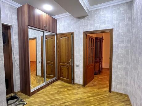 Объявление №6433204 - Баку, м. Халглар Достлугу, 3-комн., 103 м², 7/19 этаж