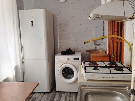 Объявление №6433229 - Баку, м. Элмляр Академиясы, 2-комн., 60 м², 1/5 этаж