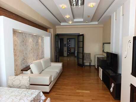 3 otaqlı mənzil, 115 m², Şah İsmayıl Xətai: 355 000 ₼ 2