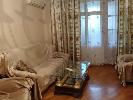 Elan №6433439 - Bakı, İnşaatçılar m., 3 otaqlı, 70 m², 2/5 mərtəbə
