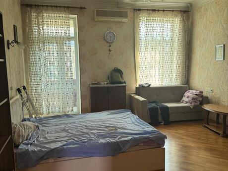 1 rooms · 32 m² · floor 4/4, İçəri Şəhər