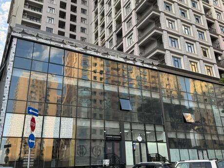 4-комнатная квартира, 130 м², 28 May: 400 000 ₼ 2