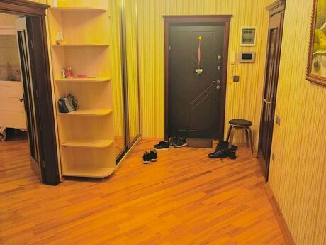 3-room apartment for rent, 140 m², 8-ci kilometr: 850 ₼/mo 4