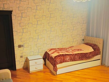 3-room apartment for rent, 140 m², 8-ci kilometr: 850 ₼/mo 2