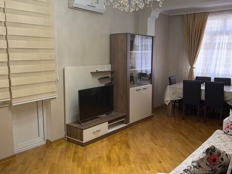 Аренда: 2-комнатная квартира, 70 м², Azadlıq Prospekti: 650 ₼/мес 3
