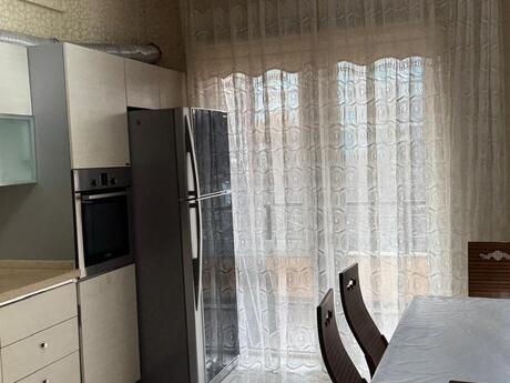Kirayə 3 otaqlı mənzil, 140 m², 28 May: 1 700 ₼/ay 5