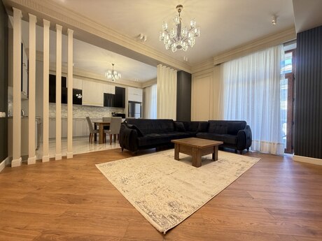 Elan №6433601 - Bakı, Şah İsmayıl Xətai m., 3 otaqlı, 141 m², 3/7 mərtəbə
