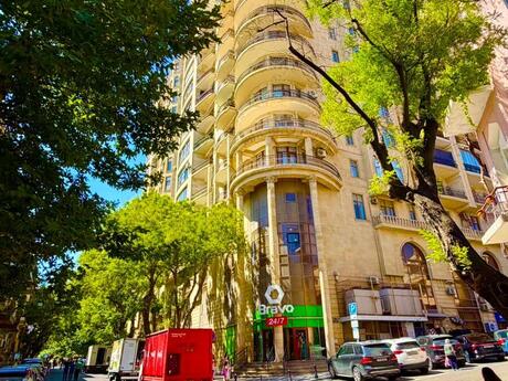 Elan №6434170 - Bakı, İçəri Şəhər m., 3 otaqlı, 120 m², 8/18 mərtəbə