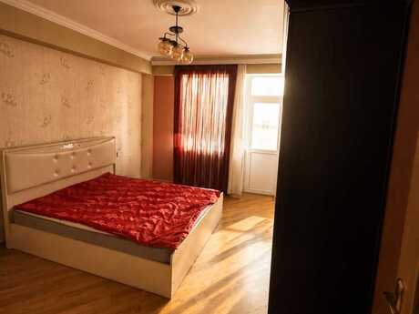 Kirayə 3 otaqlı mənzil, 90 m², İnşaatçılar: 750 ₼/ay 2