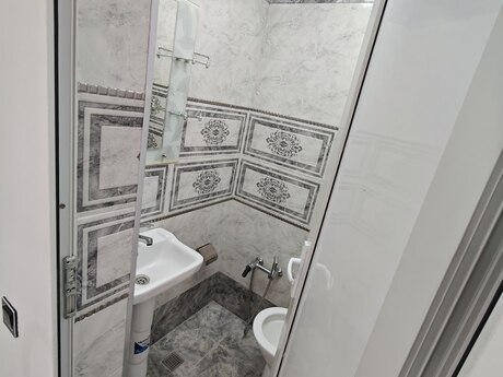 3-room apartment for rent, 80 m², Qara Qarayev: 850 ₼/mo 3