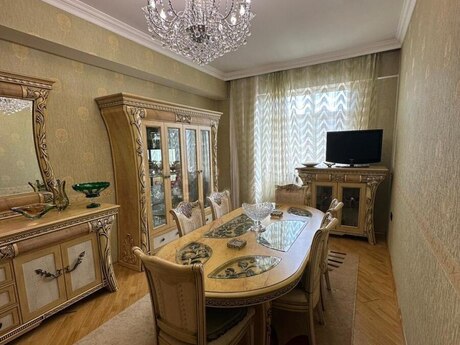 4 otaqlı mənzil, 130 m², Elmlər Akademiyası: 300 000 ₼ 3