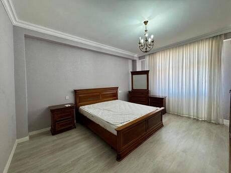 Объявление №6433872 - Баку, м. Низами, 3-комн., 90 м², 13/16 этаж