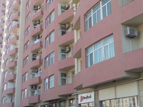 3 otaq · 104 m² · 14/19 mərtəbə, Ağ şəhər