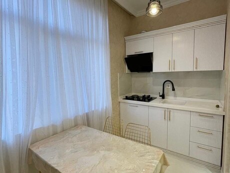 Kirayə 2 otaqlı mənzil, 75 m², Nəriman Nərimanov: 1 000 ₼/ay 3