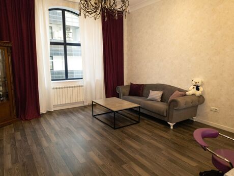Elan №6433973 - Bakı, Nizami m., 2 otaqlı, 90 m², 13/19 mərtəbə