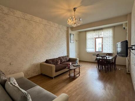 Kirayə 3 otaqlı mənzil, 120 m², 28 May: 999 ₼/ay 2