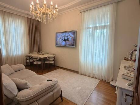 2 otaq · 45,5 m² · 4/5 mərtəbə, Bakıxanov