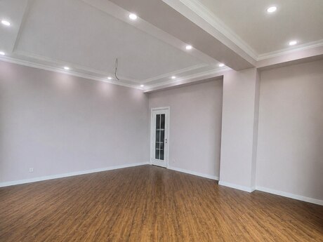 3 otaqlı mənzil, 97 m², 20 Yanvar: 294 000 ₼ 3