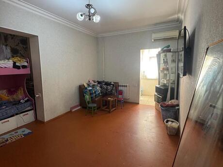 2 otaqlı mənzil, 43 m², 8-ci mikrorayon: 150 000 ₼ 3