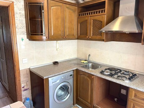 2-room apartment for rent, 70 m², Qara Qarayev: 700 ₼/mo 4