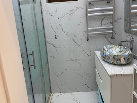 5 otaqlı həyət evi, 160 m², Binə: 270 000 ₼ 5