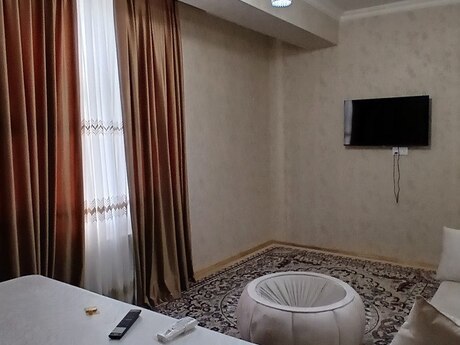 Kirayə 2 otaqlı mənzil, 80 m², Qara Qarayev: 800 ₼/ay 2