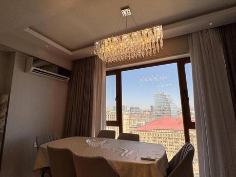 Kirayə 3 otaqlı mənzil, 110 m², Şah İsmayıl Xətai: 2 400 ₼/ay 5