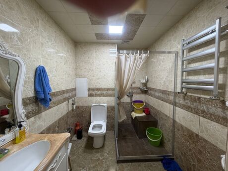 3-room apartment for rent, 140 m², Azadlıq Prospekti: 250 ₼/mo 5