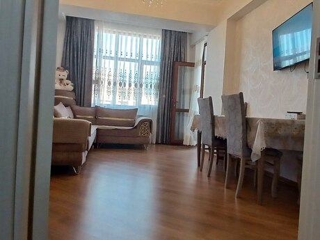 2 otaq · 83 m² · 16/17 mərtəbə, Bayıl
