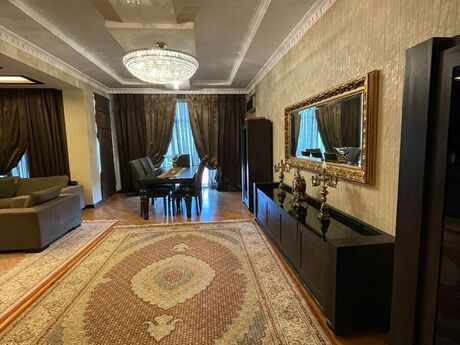 Elan №6434221 - Bakı, Səbail r., 3 otaqlı, 167 m², 4/19 mərtəbə