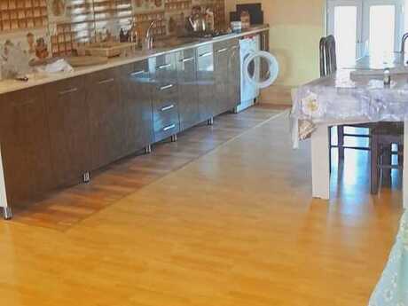 8 otaq · 280 m²