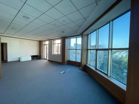 Elan №6434286 - Bakı, Nizami m., 2 otaqlı, 127 m²