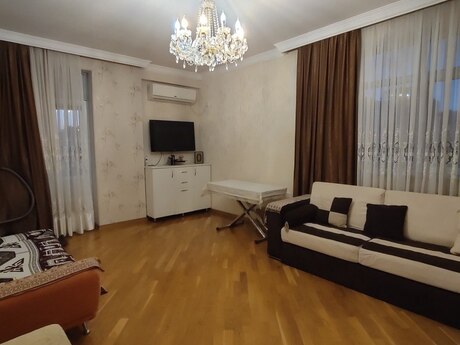 2-room apartment, 87 m², Nizami: 270 000 ₼ 4