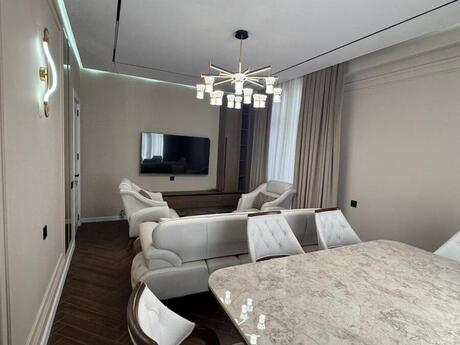 Kirayə 2 otaqlı mənzil, 86 m², West Town: 1 300 ₼/ay 2