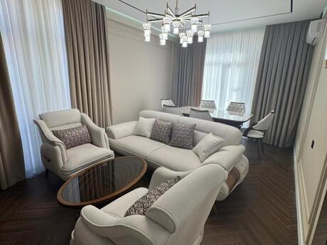 Kirayə 2 otaqlı mənzil, 86 m², West Town: 1 300 ₼/ay 3