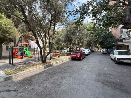 3 otaq · 58 m² · 4/5 mərtəbə, Memar Əcəmi