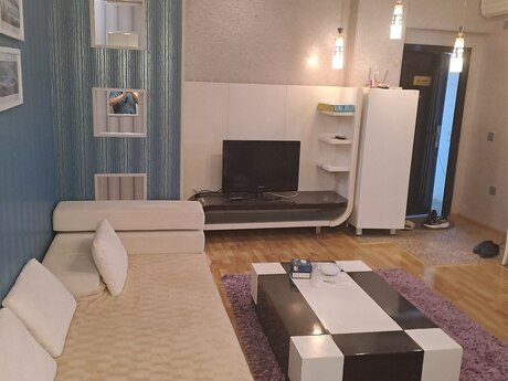 Kirayə 3 otaqlı mənzil, 74 m², Azadlıq Prospekti: 750 ₼/ay 5