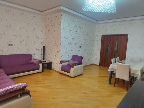 3-room apartment for rent, 130 m², Həzi Aslanov: 999 ₼/mo 3