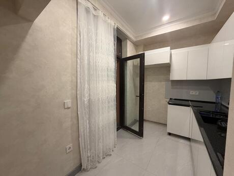 3-room apartment for rent, 78 m², West Town: 700 ₼/mo 2