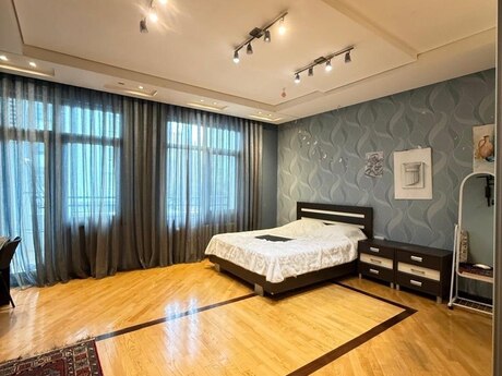 4 otaqlı mənzil, 209 m², 28 May: 700 000 ₼ 5