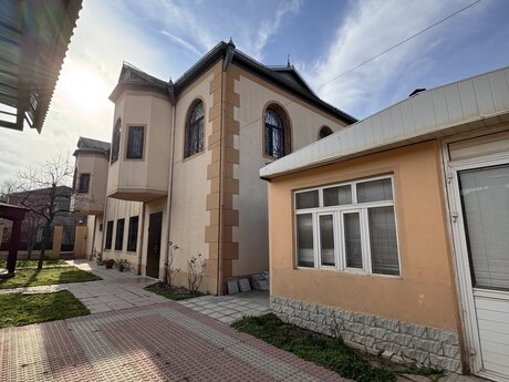 7 otaqlı həyət evi, 300 m², Sulutəpə: 270 000 ₼ 2