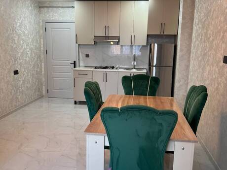2-room apartment for rent, 55 m², Qara Qarayev: 750 ₼/mo 3