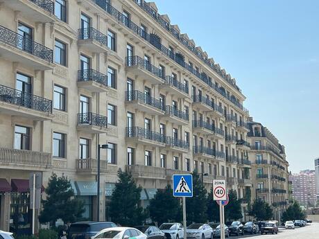Elan №6434489 - Bakı, Ağ şəhər q., 20 otaqlı, 2100 m²
